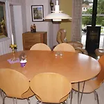 Three-bedroom In Feriehus *