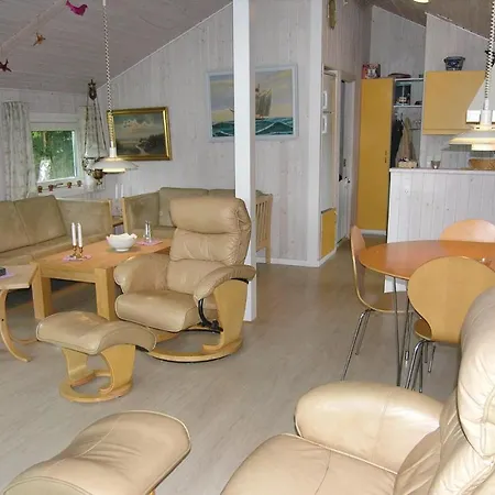 3 Bedroom Cozy Home In Humble Casa de Férias *
